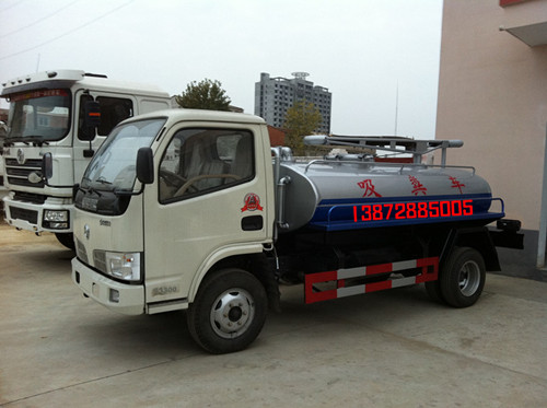 綿陽(yáng) 自貢小型吸糞車東風(fēng)吸糞車153吸糞車天錦吸糞車廠家報(bào)價(jià)