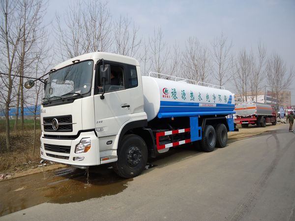 灑水車——東風(fēng)天龍灑水車