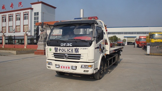 生產(chǎn)道路搶險(xiǎn)作業(yè)車的廠最好的清障車廠家東風(fēng)多利卡平板清帳車一拖兩清