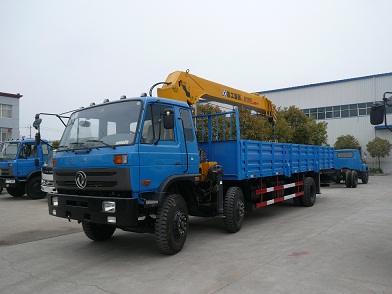 裝卸用的隨車起重車，安裝起重作業(yè)車，最好的東風153隨車吊