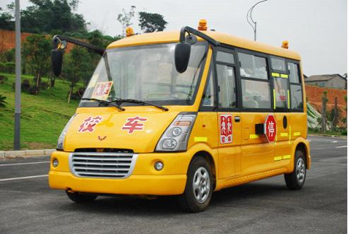 五菱幼兒園專用校車 五菱校車圖片 五菱校車