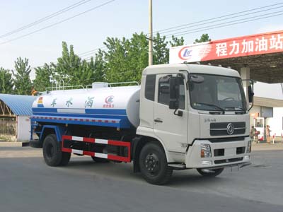 北京密云縣最新灑水車報價 東風(fēng)145灑水車 前四后八灑水車圖片