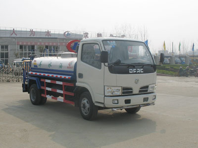 東風(fēng)小霸王灑水車  前四后八灑水車 解放小三軸灑水車報(bào)價(jià)