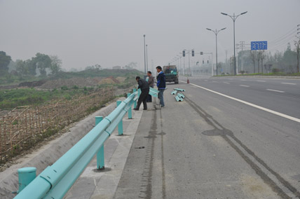 防撞護欄 護欄板廠家