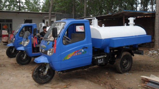 貴州吸糞車供應(yīng) 山東金運吸糞車 環(huán)保局指定供應(yīng)處