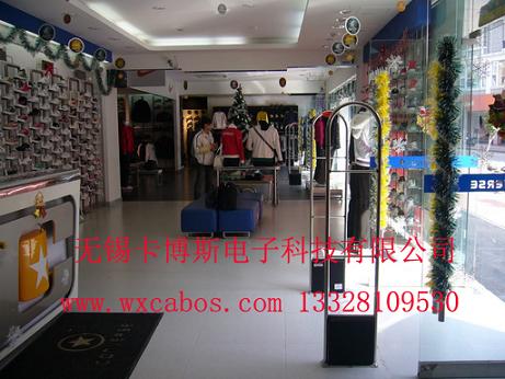 宜興服裝店防盜門(mén)、宜興服裝店防盜門(mén)價(jià)格無(wú)錫卡博斯