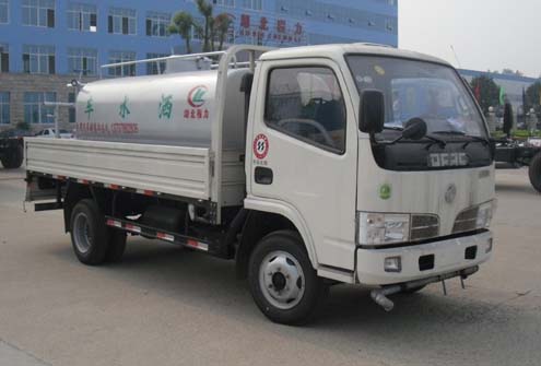 程力灑水車——東風小霸王灑水車帶貨運車