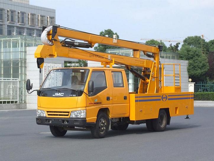 供應安徽淮南高空作業(yè)車，路燈維修車.