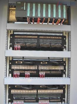 工控系統(tǒng)裝備與PLC控制柜的開發(fā)，設(shè)計(jì)，安裝