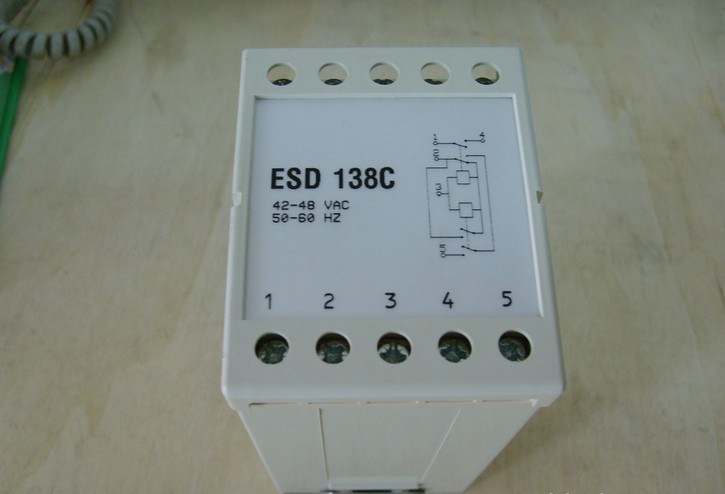 ESD138C 42-48V科尼整流器