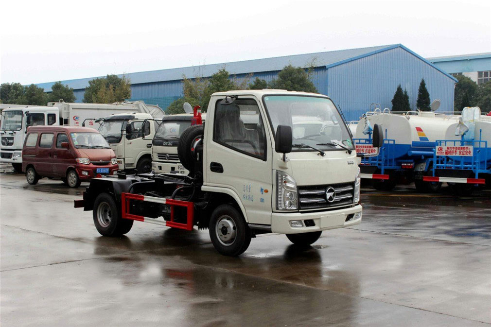 小型勾臂式垃圾車小型的垃圾車供應(yīng)價(jià)格從優(yōu)