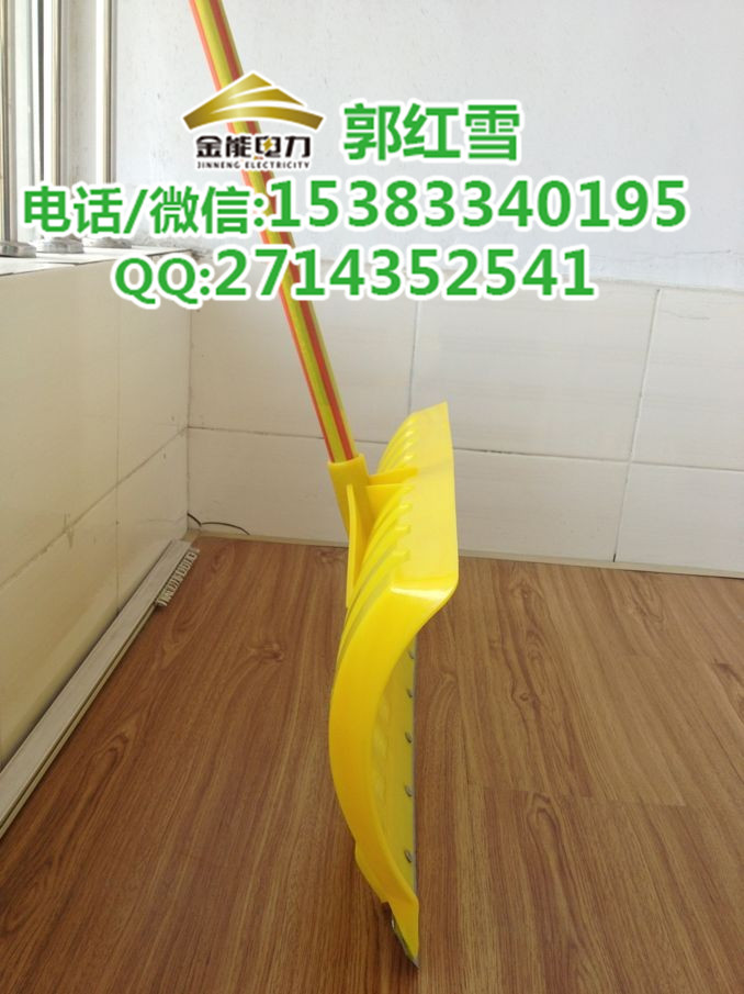 大雪降臨除雪工具銷(xiāo)售廠家推雪板揚(yáng)雪機(jī)尺寸規(guī)格