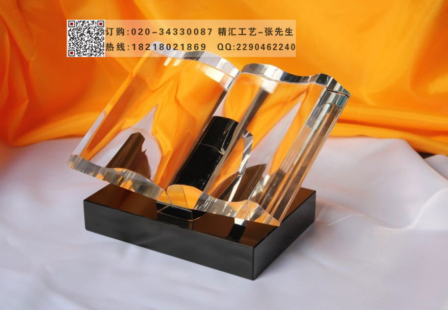 書水晶模型擺件紀(jì)念品，贈(zèng)送恩師水晶紀(jì)念品，校慶活動(dòng)紀(jì)念品