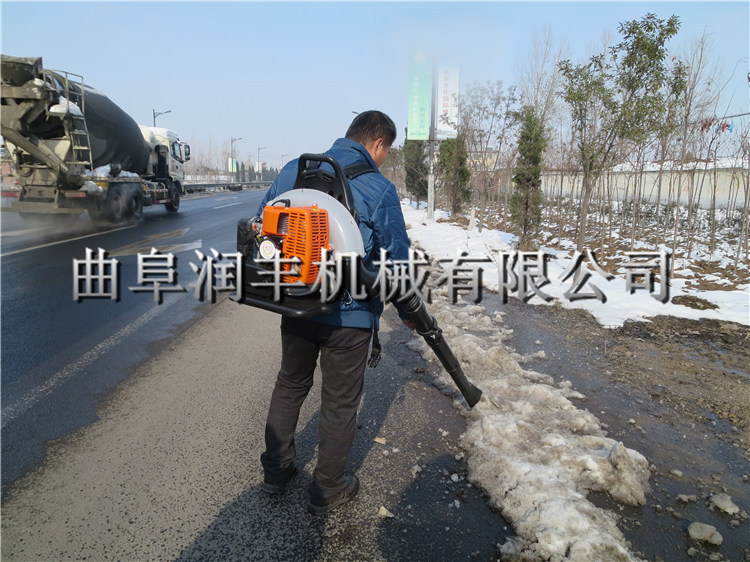 汽油吹風(fēng)機  鐵路道岔吹雪機  大棚積血吹雪機