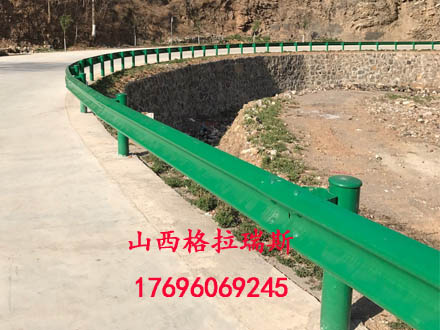 長(zhǎng)期供應(yīng)江西萍鄉(xiāng)撫州鄉(xiāng)村公路波形防護(hù)欄 鋼板護(hù)欄 W型護(hù)欄