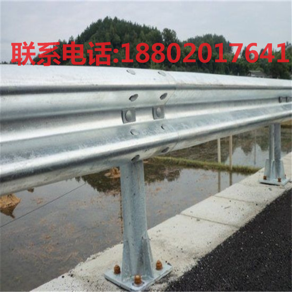 陵水道路防撞欄供應(yīng) 三亞防阻塊波形護(hù)欄定做 ?？谌ㄗo(hù)欄價格