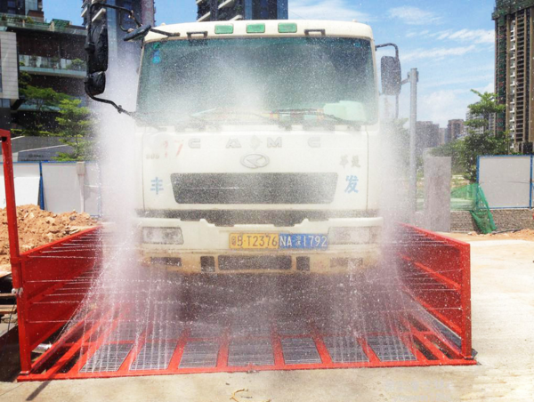 工程洗車臺(tái) 渣土車沖洗臺(tái) 洗輪機(jī) 攪拌站洗車臺(tái) 工地洗車機(jī) 自動(dòng)洗輪機(jī)