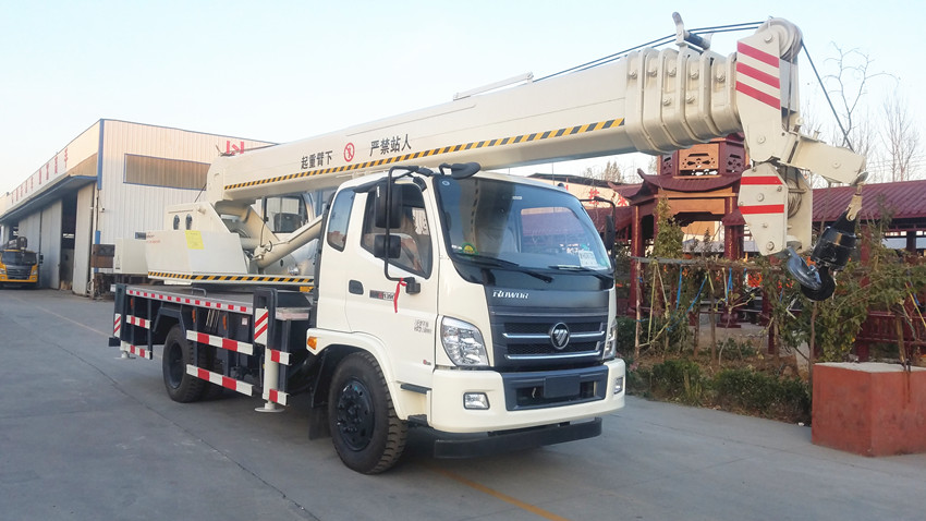 國(guó)五吊車福田吊車12噸16噸吊車低價(jià)銷售