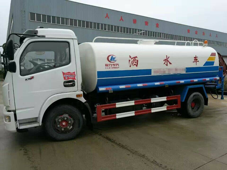 威海市哪里有賣12立方帶霧炮機(jī)灑水車