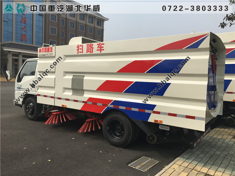 江鈴新順達電動吸塵車_小型5立方國四掃路車