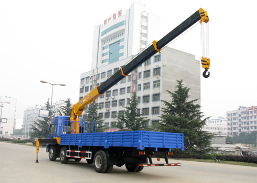 前四后四隨車吊 東風(fēng)后雙橋隨車吊 東風(fēng)10噸隨車吊 東風(fēng)5噸隨車吊