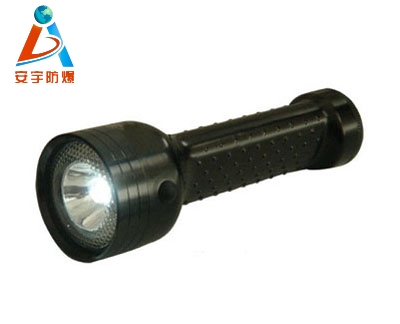 JW7500固態(tài)免維護(hù)強(qiáng)光電筒參數(shù)及報(bào)價(jià)，JW7500防爆電筒圖片