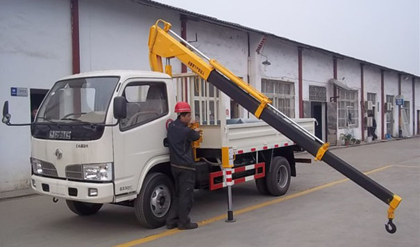 東風(fēng)隨車吊，解放隨車吊，福田隨車吊，徐工隨車吊