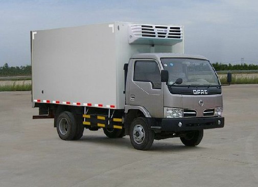 山西5噸冷藏車(chē)/冷鮮肉運(yùn)輸車(chē)價(jià)格/東風(fēng)多利卡冷藏車(chē)專(zhuān)賣(mài)