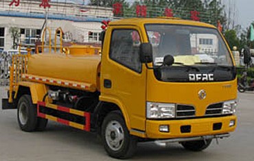 抗旱應(yīng)急5噸拉水車(chē)、6噸拉水車(chē)、8噸拉水車(chē)廠(chǎng)家生產(chǎn)