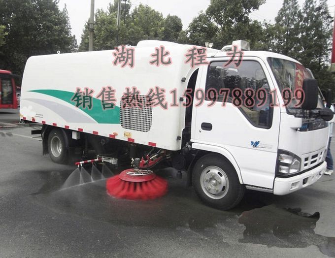 程力多功能機(jī)械洗掃車成為環(huán)衛(wèi)市場(chǎng)影響最大的高端品牌