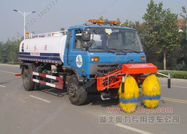 東風153高速公路護欄清洗車↑護欄清洗車↑公路隔離護欄清洗車		