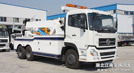 東風天龍后雙橋重型拖車,清障車