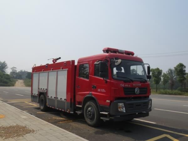 東風(fēng)專底6噸泡沫消防車JDF5150GXFPM60/A型泡沫消防車