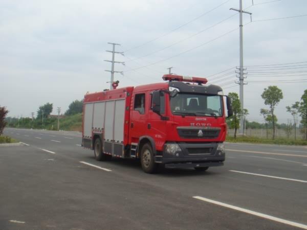 斯太爾5噸水罐消防車(chē) JDF5163GXFSG50型水罐消防車(chē)