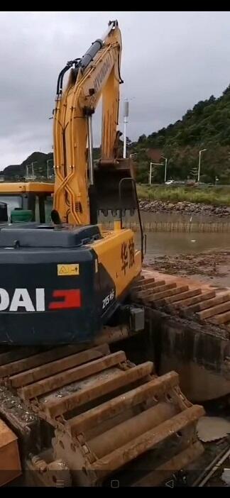 東莞廣州附近水陸挖掘機租賃水上清淤施工