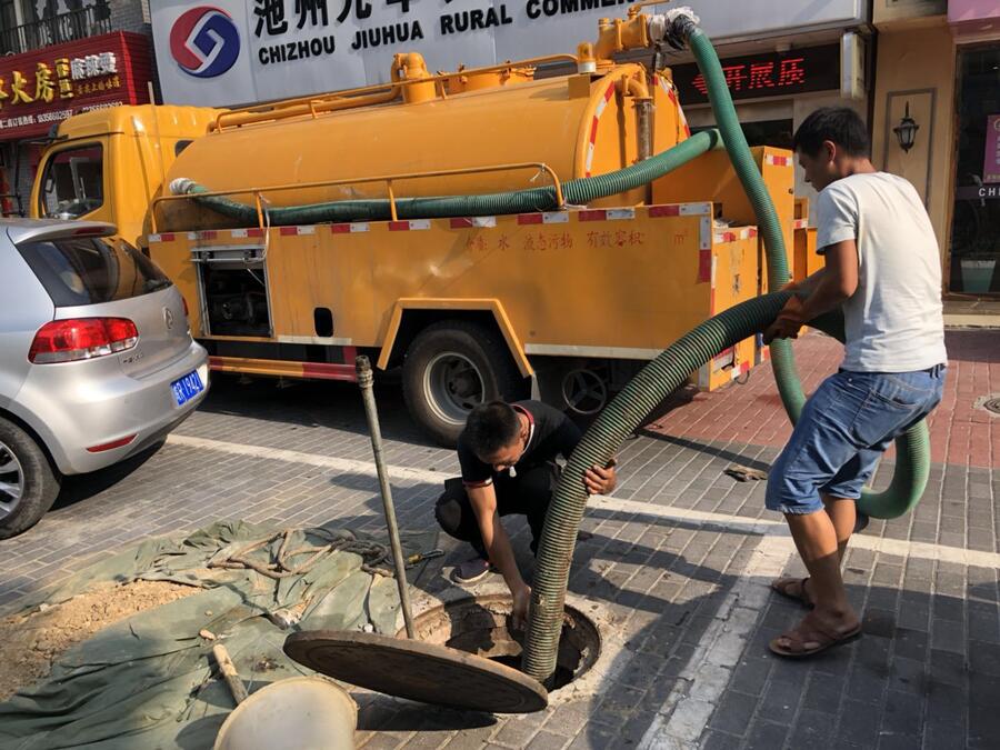 南京浦口區(qū)浦珠路化糞池清理 市政管道清淤 下水管的疏通清洗