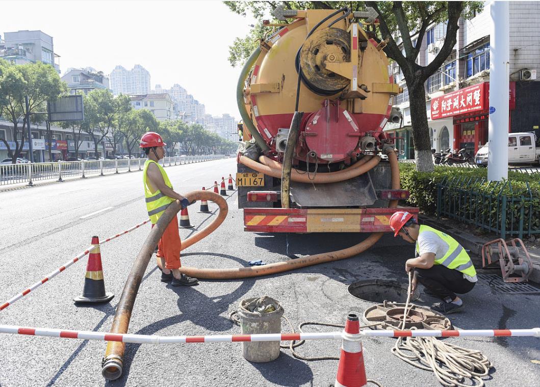 南京棲霞區(qū)管道疏通 污水隔油池清理 管道安裝 安全施工極速響應(yīng)