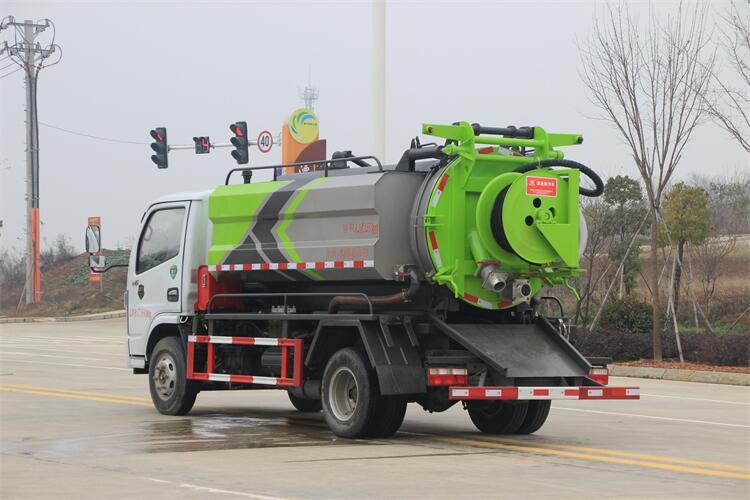 沅江農(nóng)村用抽糞車銷售點 吸糞車出廠價格 大廠品質(zhì)上裝