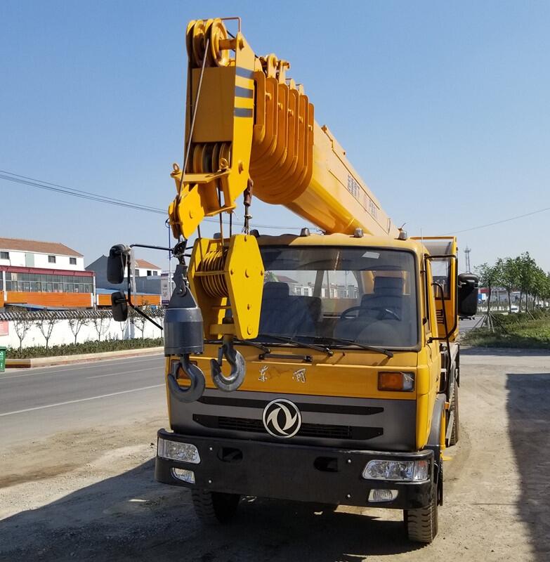 濟寧吊車廠家12噸吊車價格優(yōu)惠