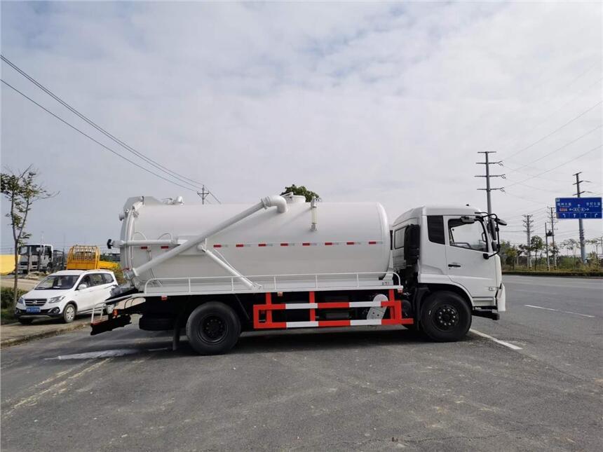 遼寧丹東吸污車哪里買，遼寧錦州10噸吸污車多少錢