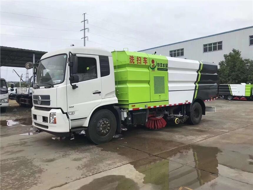 東風(fēng)多利卡灑水車 掃路車各種車型都有質(zhì)量有保障