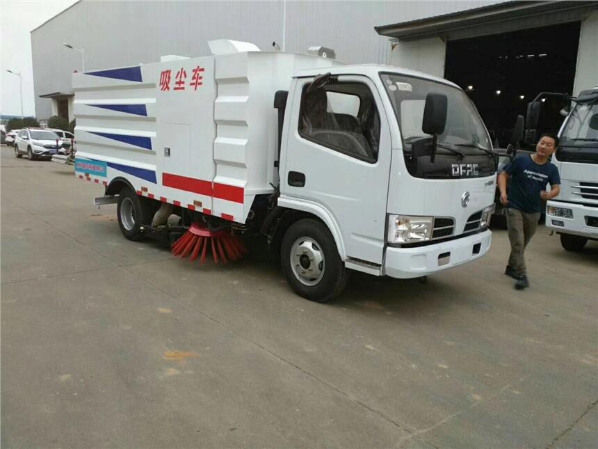 程力廠家直銷 油罐車 供液車 質(zhì)量有保障 價(jià)格優(yōu)惠需要的聯(lián)系