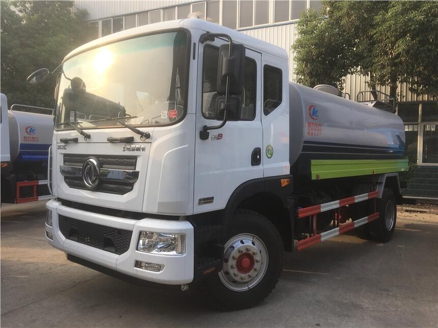 程力廠家 直銷油罐車 供液車 灑水車 有需要的來咨詢