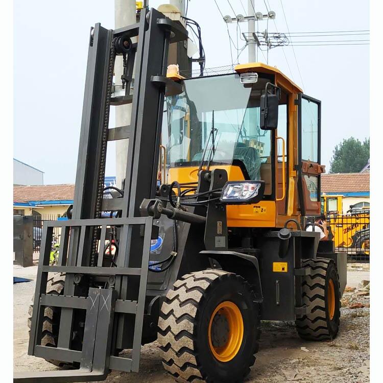 2噸越野叉車  四驅(qū)越野叉車 鏟車改裝兩用型越野叉車L