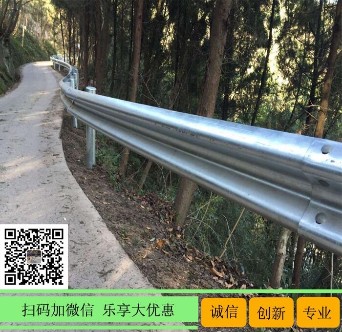 東莞三波波形護欄價格/鄉(xiāng)村公路護欄/高速防撞板