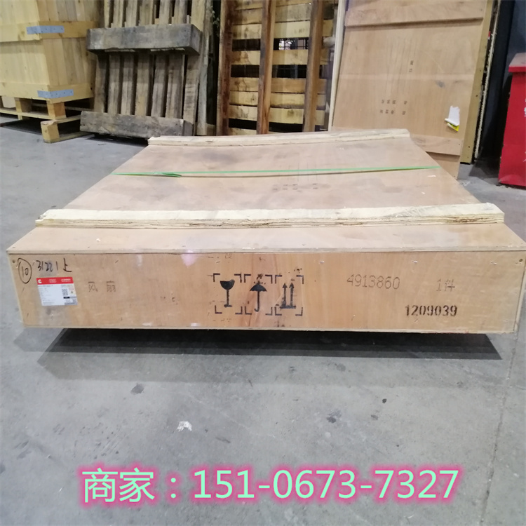 中聯(lián)重科750G礦用挖機缸蓋6379837 東風(fēng)康明斯生產(chǎn)