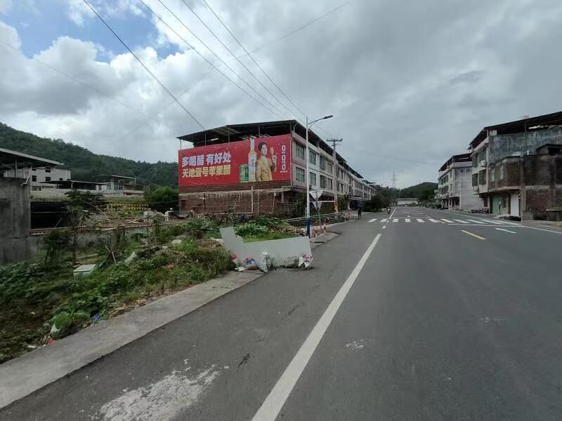 鐵嶺開原墻體廣告維護遼寧喀喇沁鄉(xiāng)村噴繪膜廣告斗志昂揚