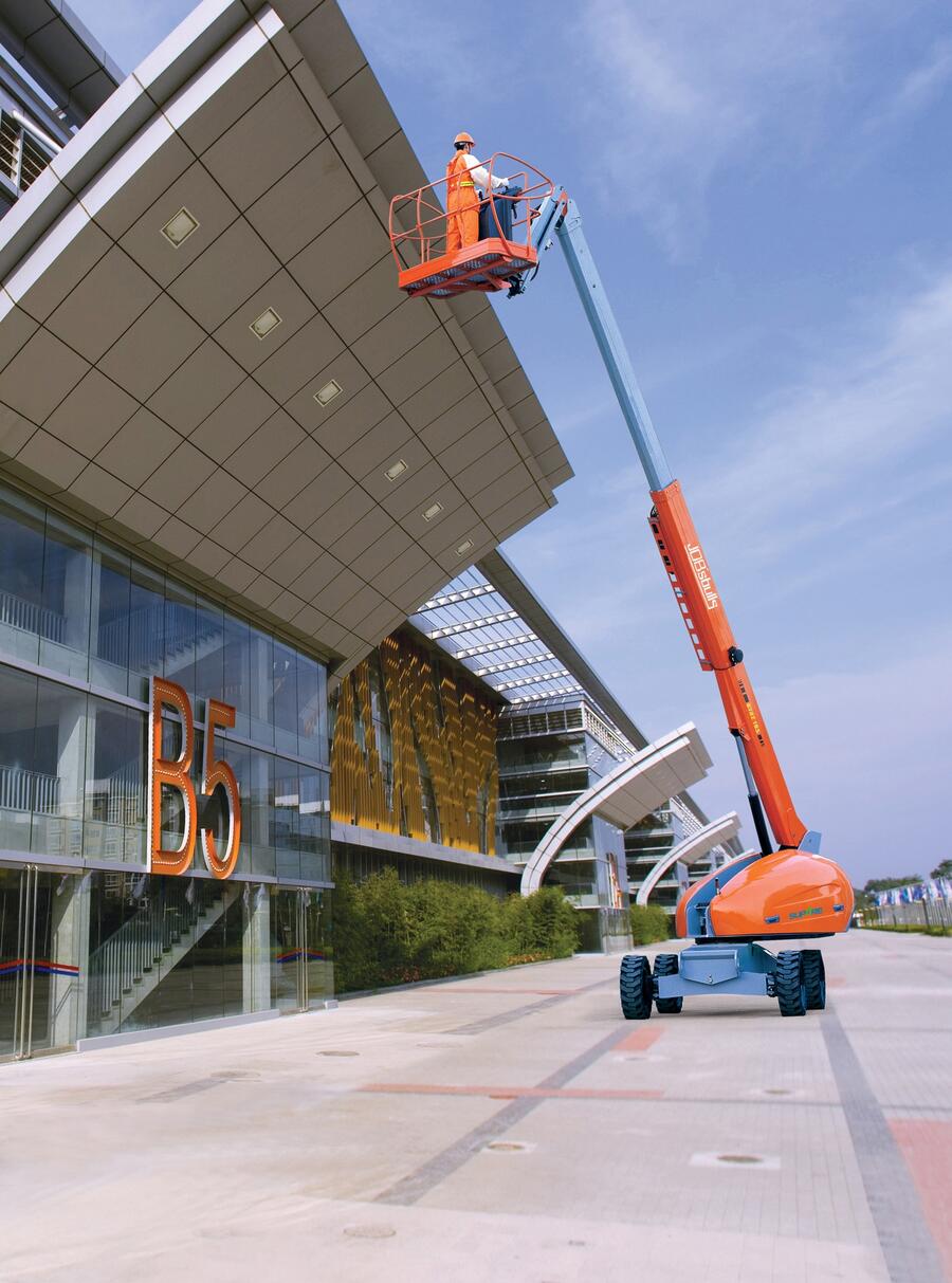 福建漳州市自行走高空車租賃升降平臺出租高空作業(yè)平臺出租安全穩(wěn)定高效