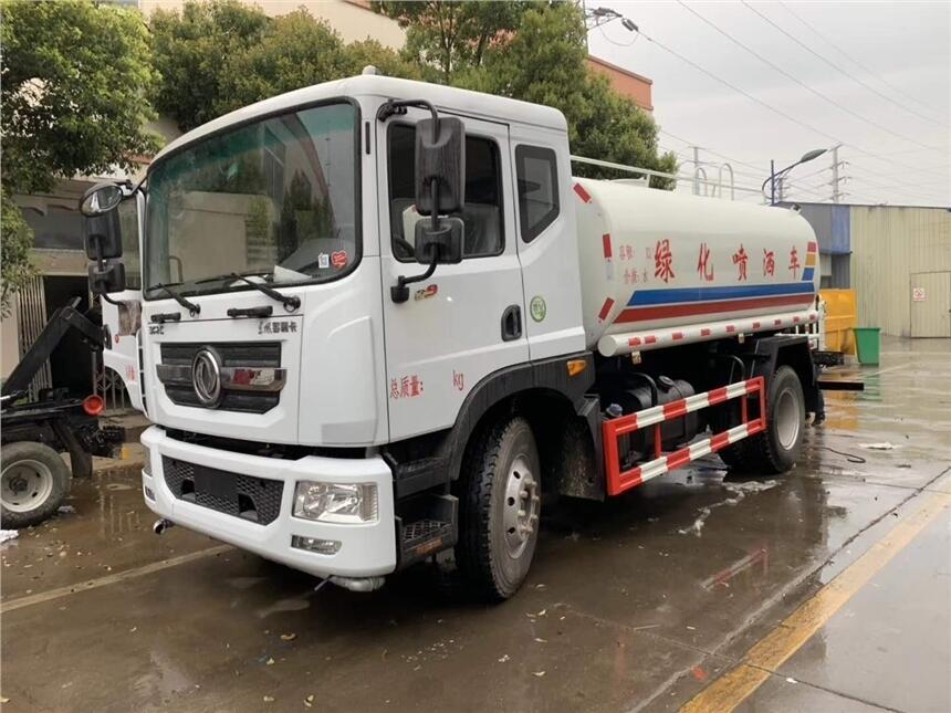 東風特商9方灑水車詳細價格（霍州市東風特商9方灑水車）