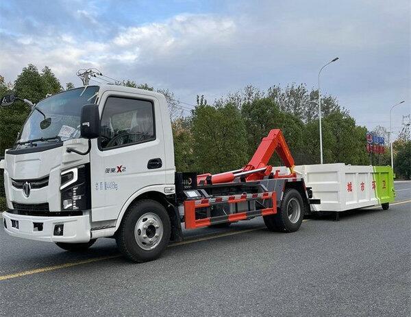 連山東風(fēng)勾臂建筑垃圾車廠家?guī)锥噱X